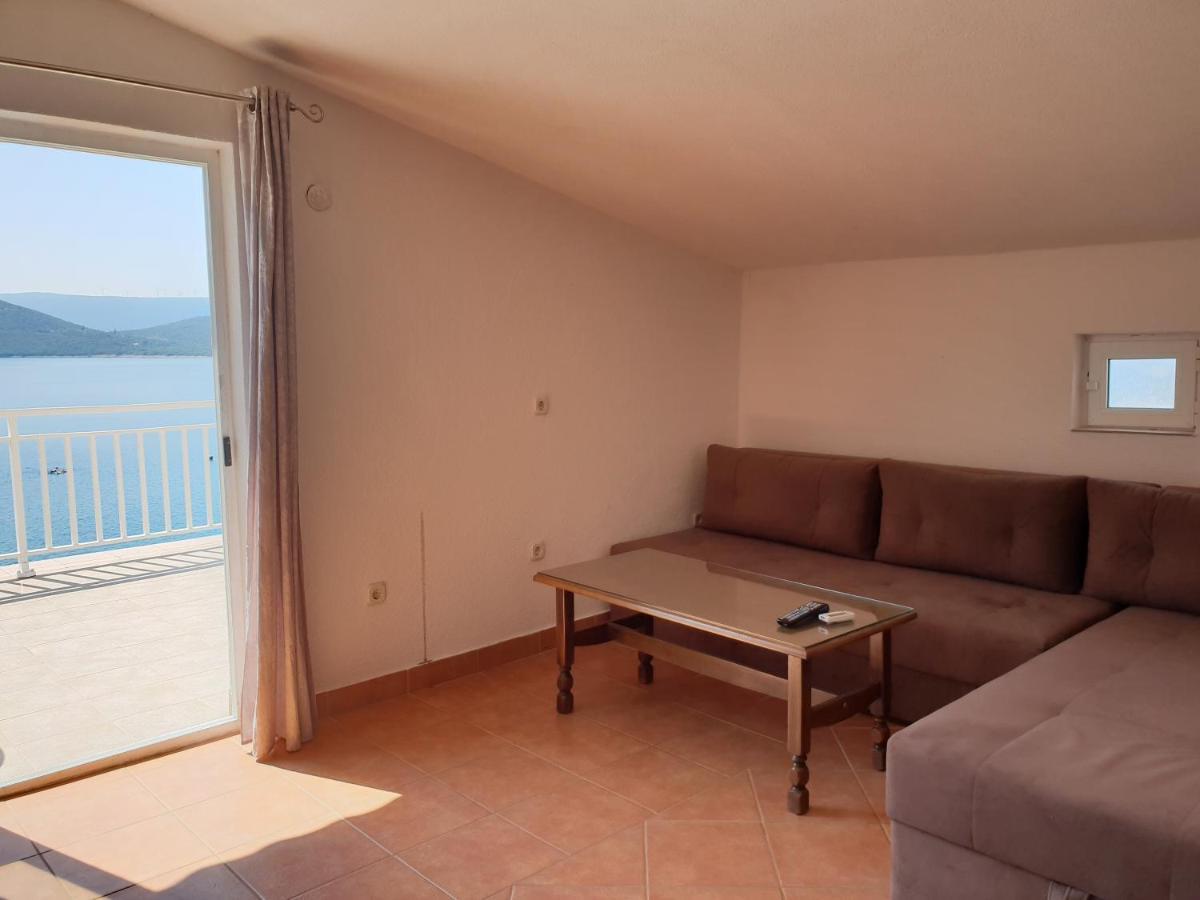 Apartmani Alfijo Klek Kültér fotó